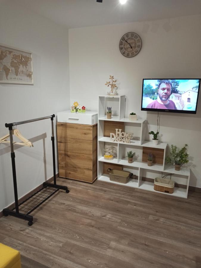 Studio-10 Apartment *